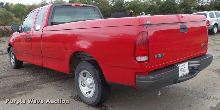 image for item DA3922 2003 Ford F150 SuperCab pickup truck