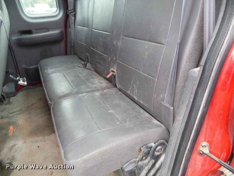 image for item DA3922 2003 Ford F150 SuperCab pickup truck