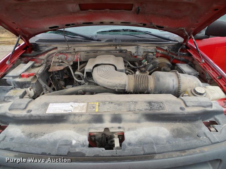 image for item DA3922 2003 Ford F150 SuperCab pickup truck