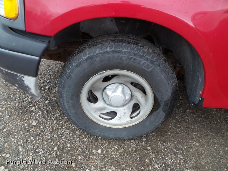 image for item DA3922 2003 Ford F150 SuperCab pickup truck