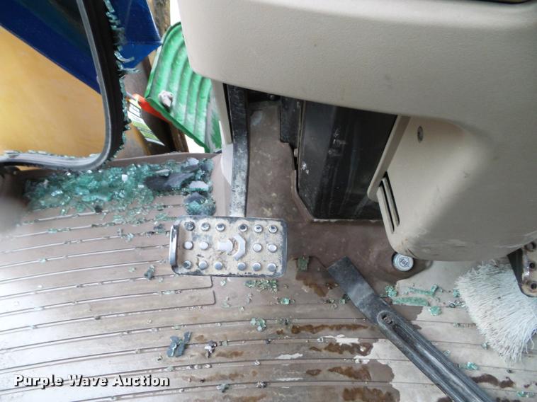 image for item DA3923 2009 John Deere 6430 tractor