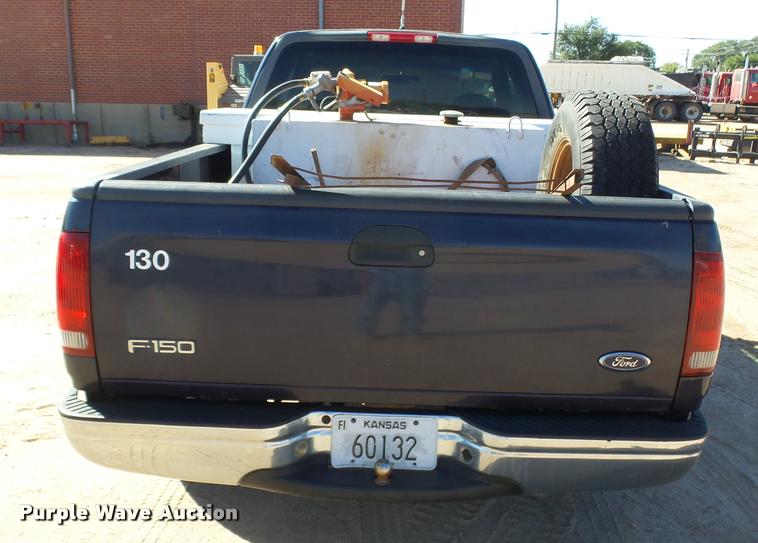 image for item DA4606 1999 Ford F150 XLT SuperCab pickup truck