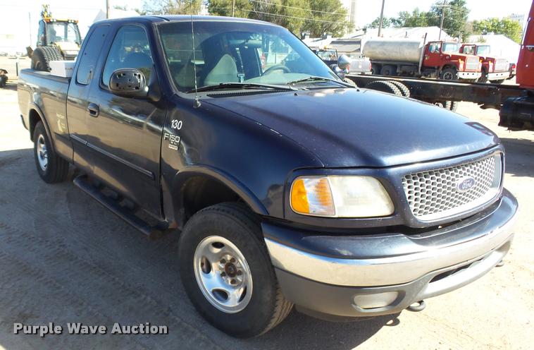 image for item DA4606 1999 Ford F150 XLT SuperCab pickup truck