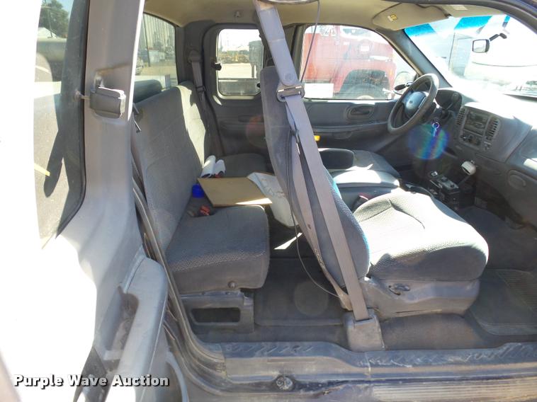 image for item DA4606 1999 Ford F150 XLT SuperCab pickup truck