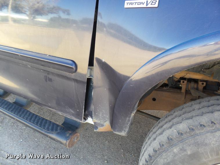 image for item DA4606 1999 Ford F150 XLT SuperCab pickup truck