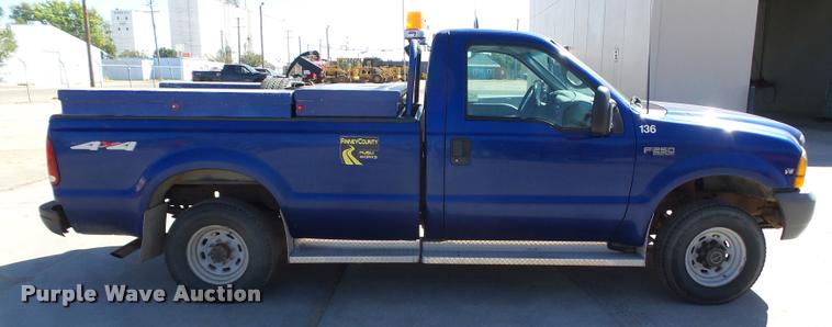 image for item DA4608 1999 Ford F250 Super Duty pickup truck