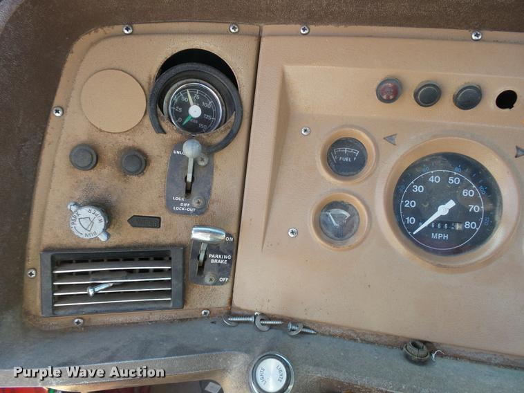 image for item DA4610 1979 Ford 8000 truck cab and chassis