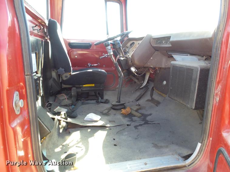 image for item DA4610 1979 Ford 8000 truck cab and chassis
