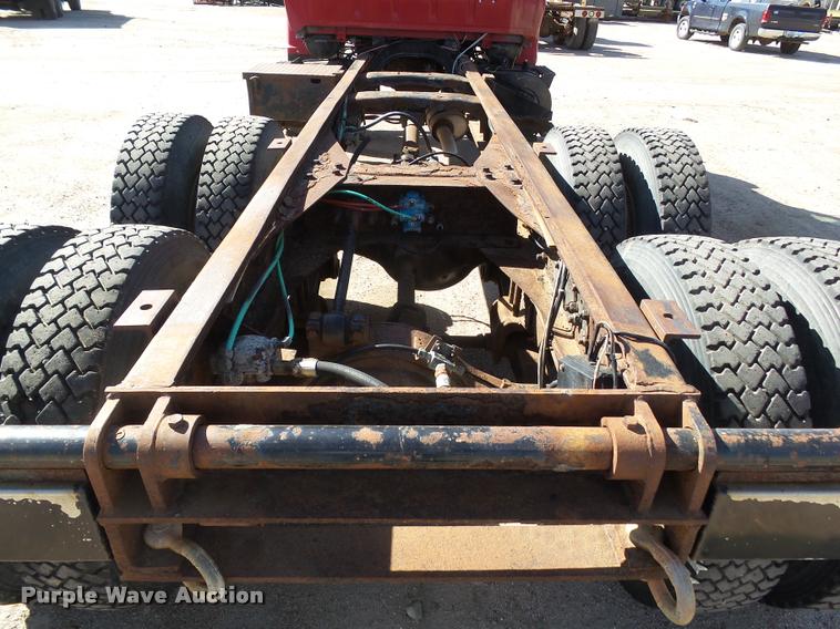 image for item DA4610 1979 Ford 8000 truck cab and chassis