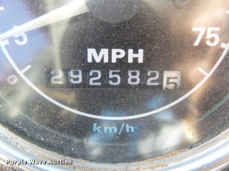 image for item DA4653 1987 Ford 800 dump truck