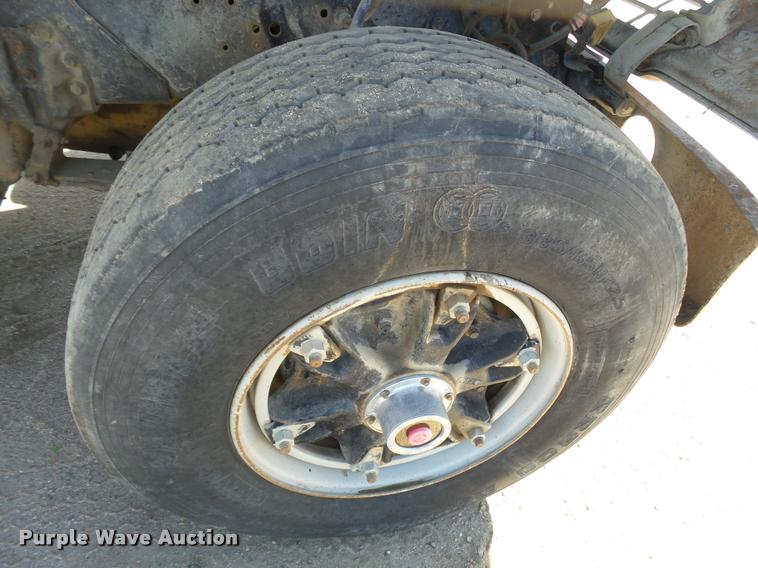 image for item DA4653 1987 Ford 800 dump truck