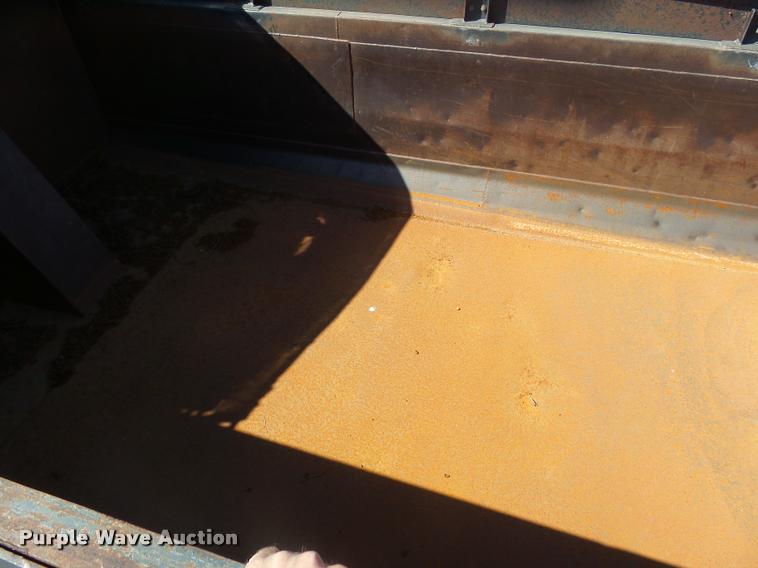 image for item DA4653 1987 Ford 800 dump truck