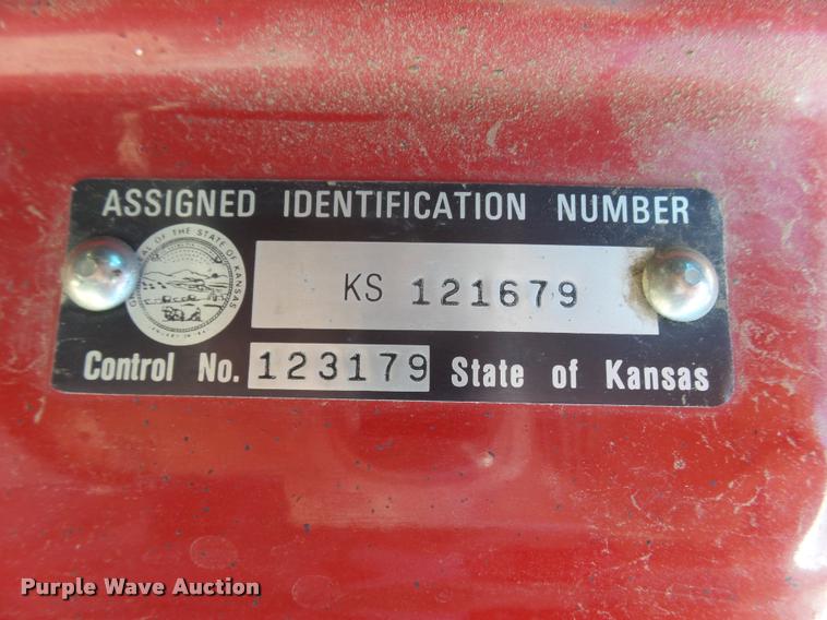 image for item DA4653 1987 Ford 800 dump truck