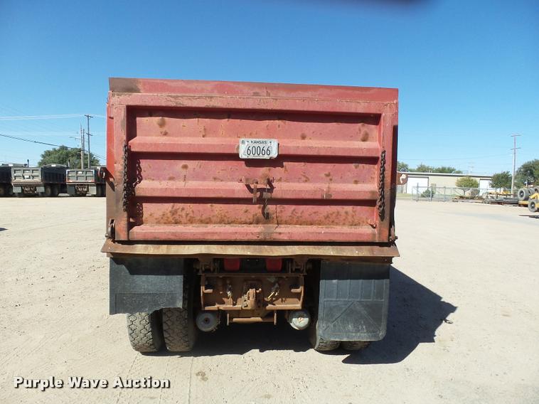 image for item DA4662 1987 Ford L9000 dump truck