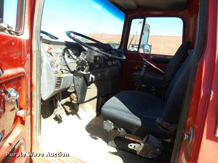 image for item DA4662 1987 Ford L9000 dump truck