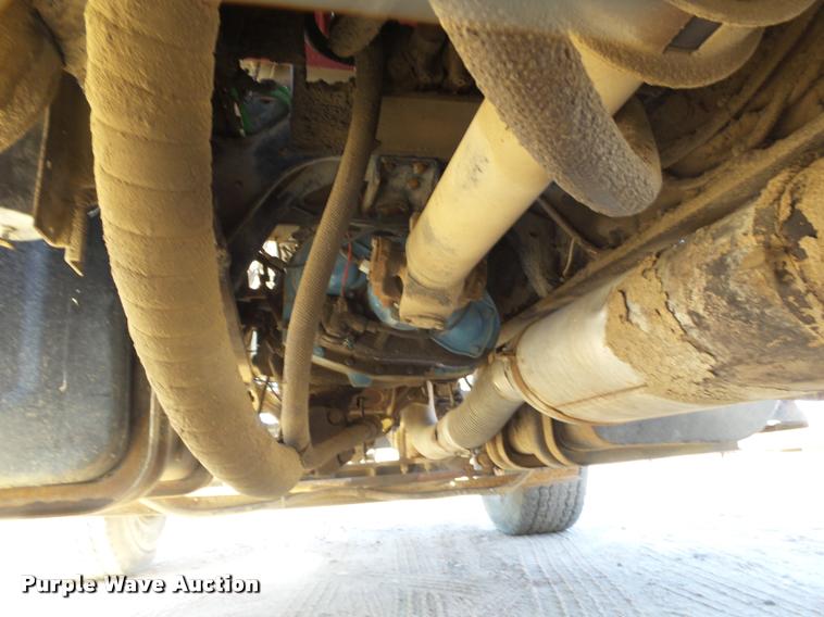 image for item DA4662 1987 Ford L9000 dump truck