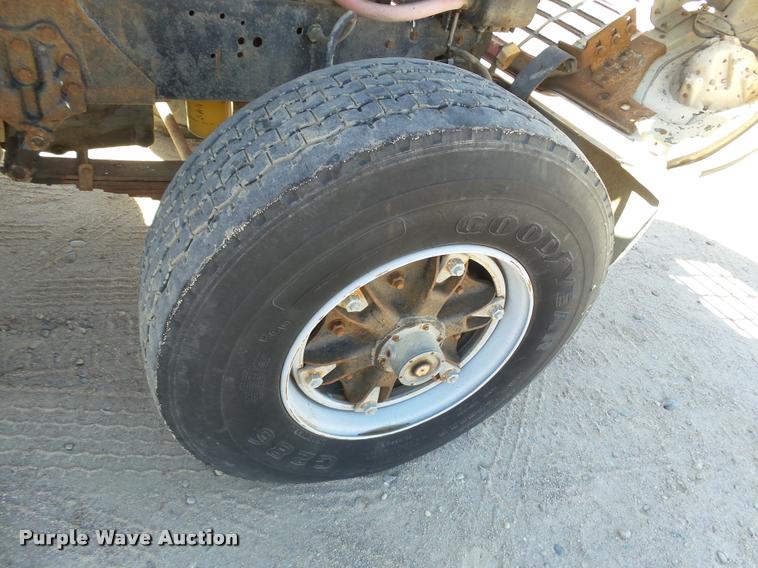 image for item DA4662 1987 Ford L9000 dump truck