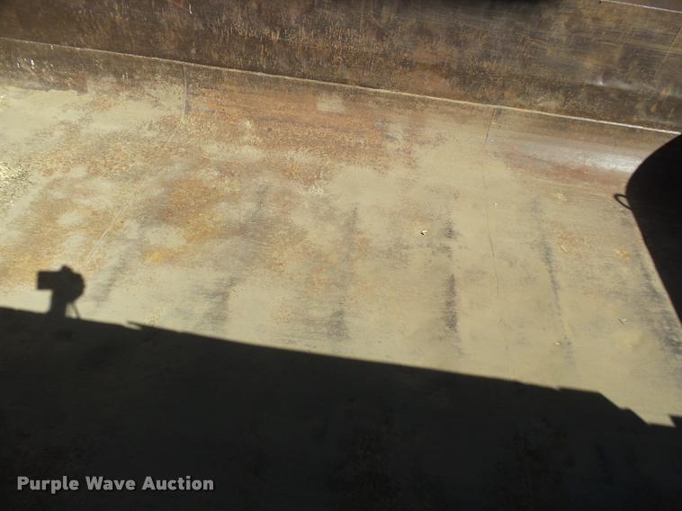 image for item DA4662 1987 Ford L9000 dump truck