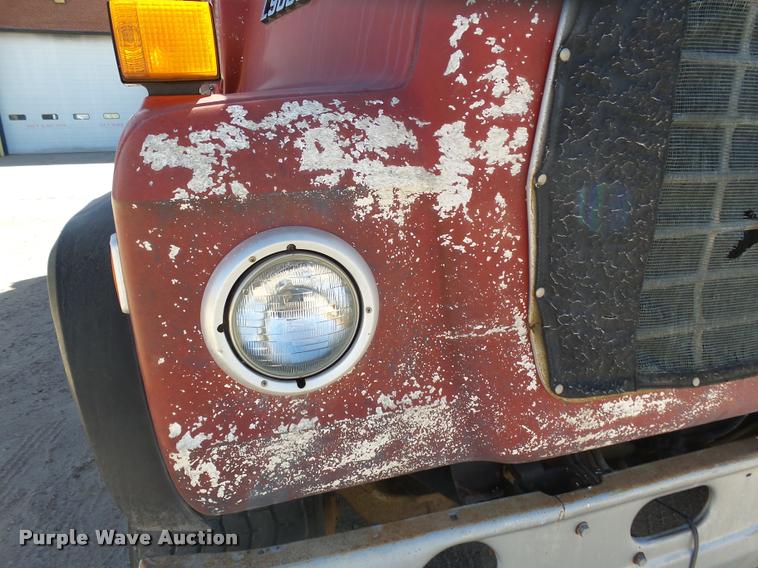 image for item DA4662 1987 Ford L9000 dump truck