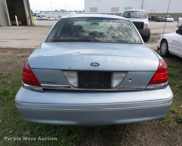 image for item DA8874 2005 Ford Crown Victoria Police Interceptor