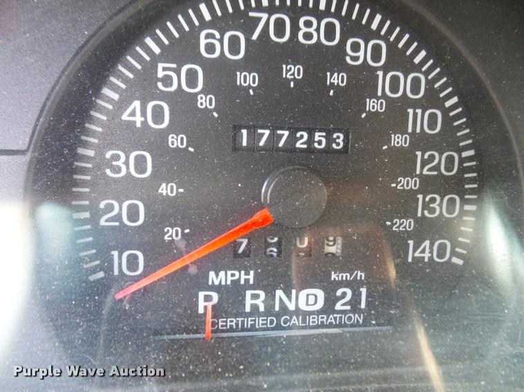 image for item DA8874 2005 Ford Crown Victoria Police Interceptor