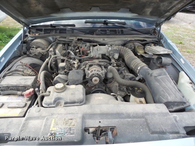 image for item DA8874 2005 Ford Crown Victoria Police Interceptor