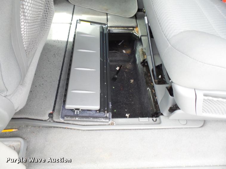 image for item DA8876 2010 Dodge Grand Caravan SE van