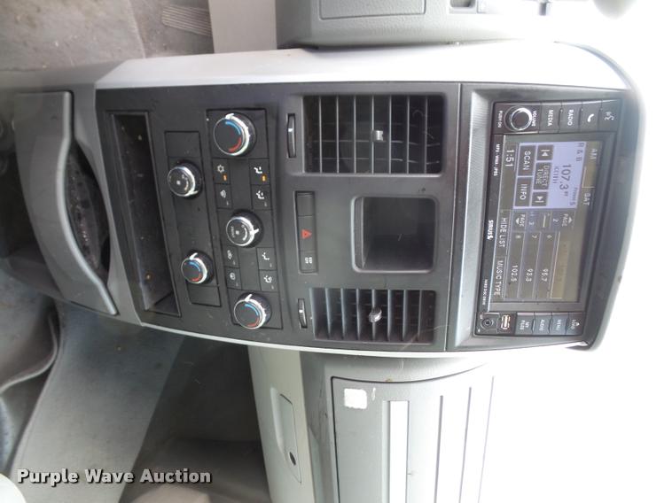 image for item DA8876 2010 Dodge Grand Caravan SE van