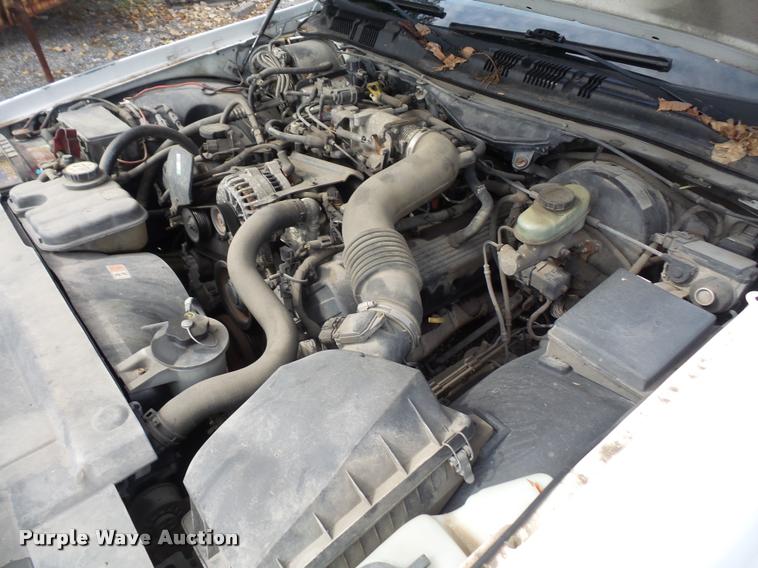 image for item DA8877 2003 Ford Crown Victoria Police Interceptor