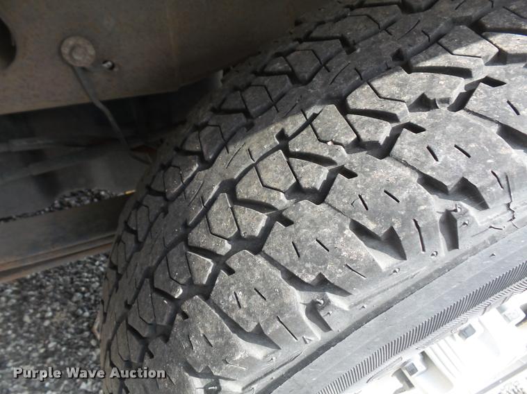 image for item DA8878 2001 Chevrolet Silverado 1500 pickup truck