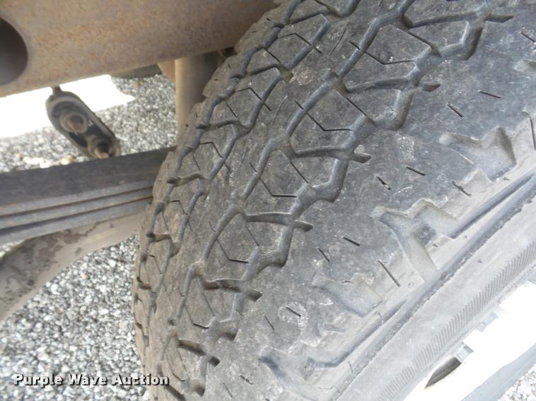 image for item DA8878 2001 Chevrolet Silverado 1500 pickup truck