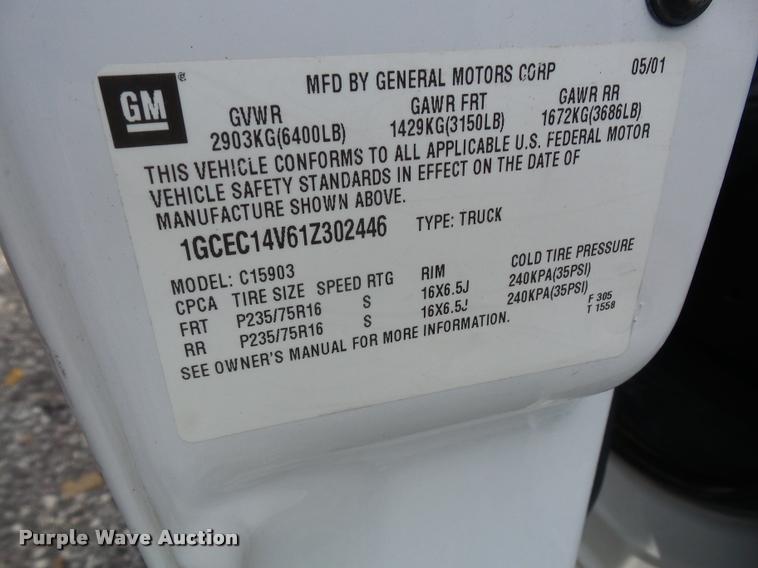 image for item DA8878 2001 Chevrolet Silverado 1500 pickup truck