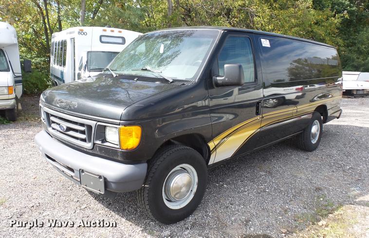 image for item DA8879 2006 Ford E350 Super Duty van