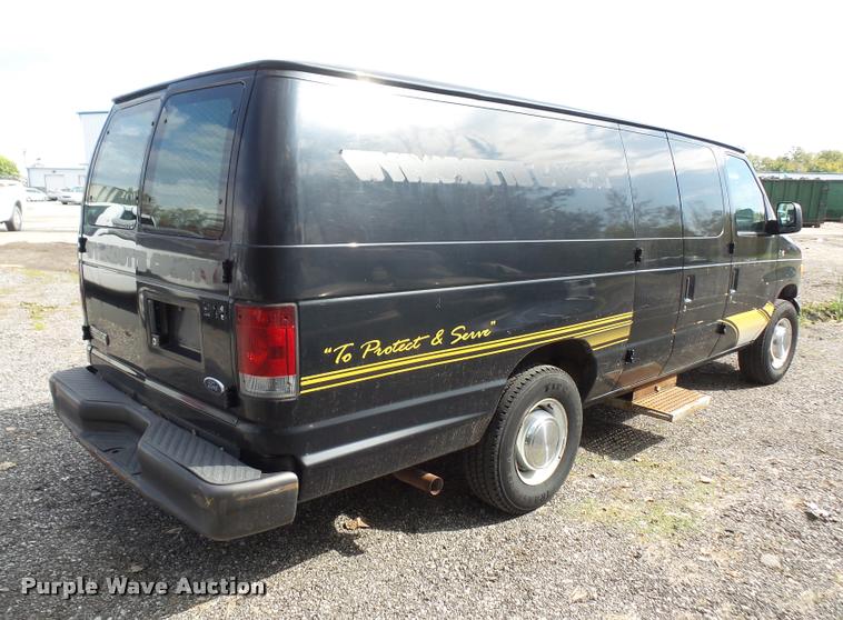 image for item DA8879 2006 Ford E350 Super Duty van