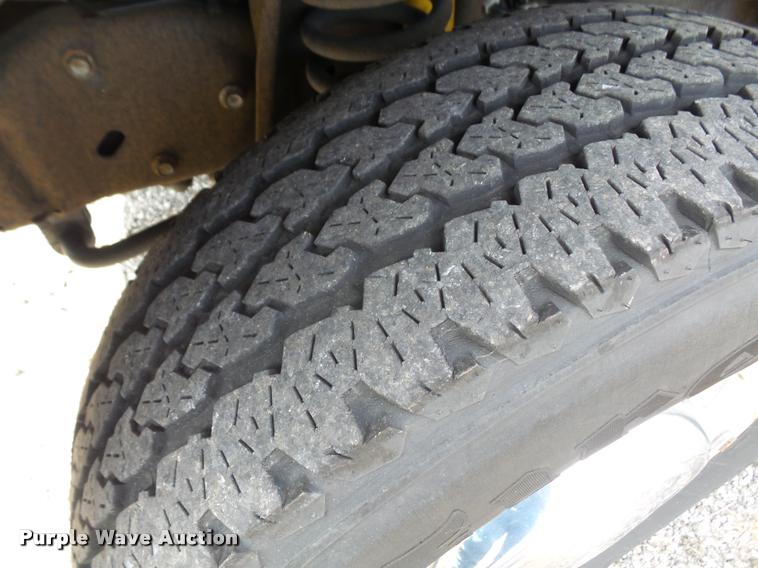 image for item DA8879 2006 Ford E350 Super Duty van