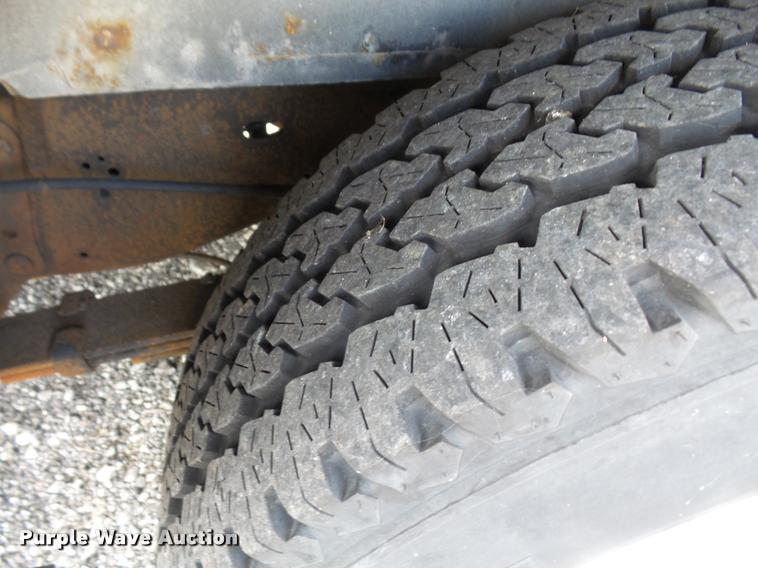 image for item DA8879 2006 Ford E350 Super Duty van