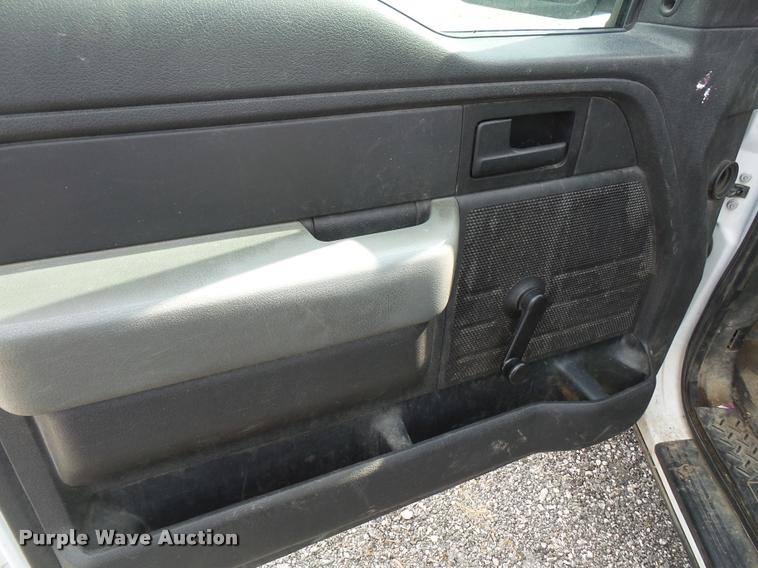 image for item DA8880 2011 Ford F150 pickup truck