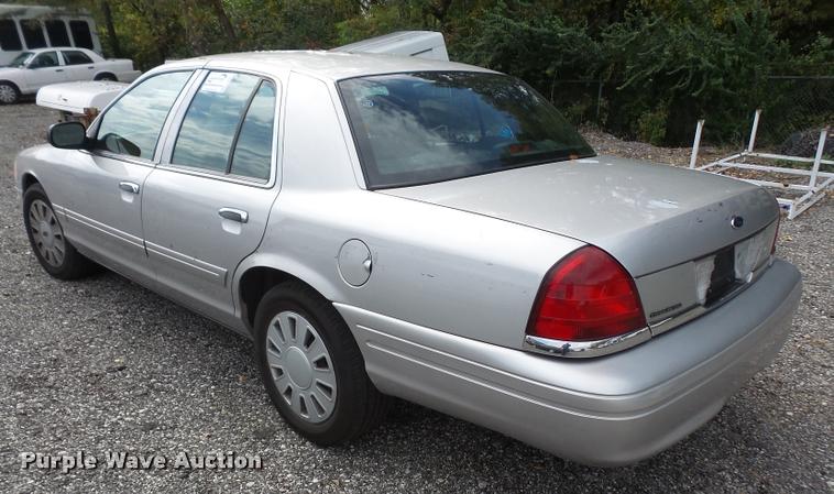 image for item DA8881 2006 Ford Crown Victoria Police Interceptor