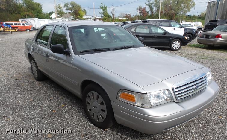 image for item DA8881 2006 Ford Crown Victoria Police Interceptor