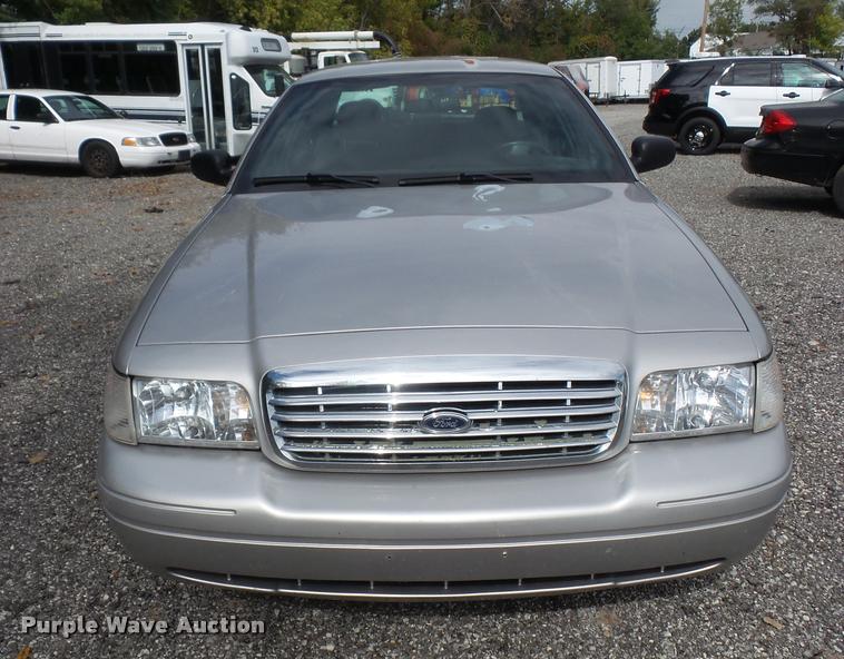 image for item DA8881 2006 Ford Crown Victoria Police Interceptor
