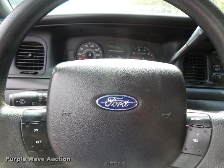image for item DA8881 2006 Ford Crown Victoria Police Interceptor