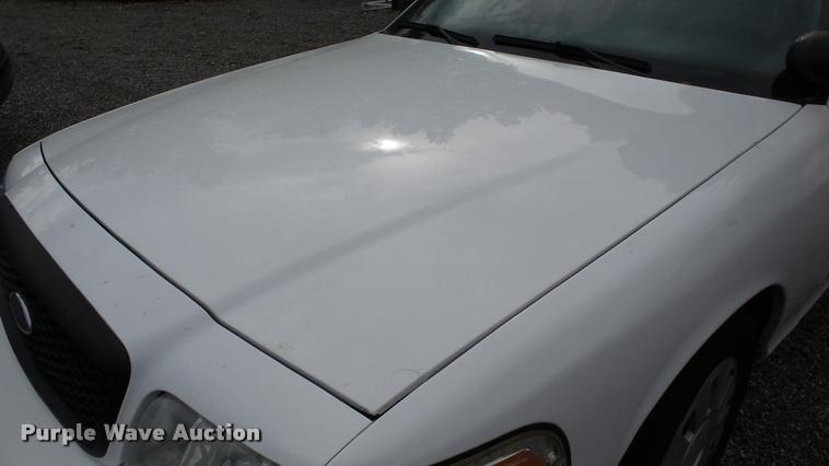 image for item DA8883 2011 Ford Crown Victoria Police Interceptor
