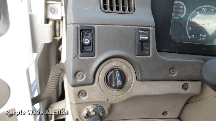 image for item DA8884 2003 Sterling L7500 vacuum truck