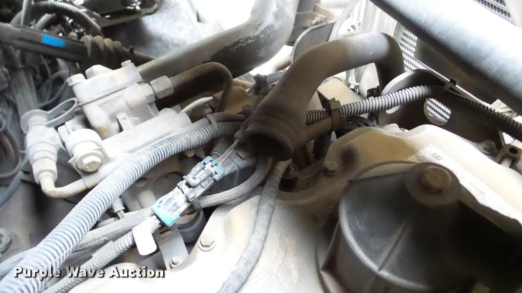 image for item DA8884 2003 Sterling L7500 vacuum truck