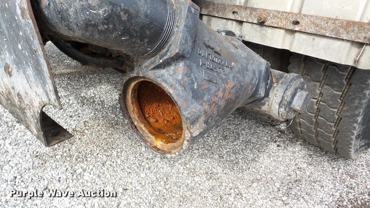 image for item DA8884 2003 Sterling L7500 vacuum truck