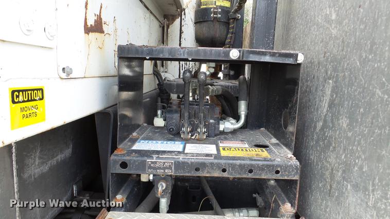 image for item DA8884 2003 Sterling L7500 vacuum truck