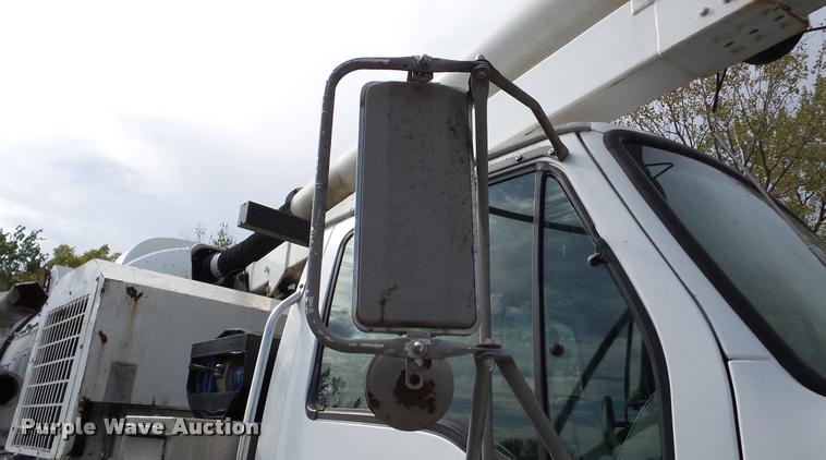 image for item DA8884 2003 Sterling L7500 vacuum truck