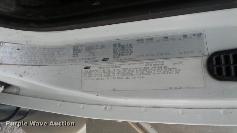 image for item DA8884 2003 Sterling L7500 vacuum truck