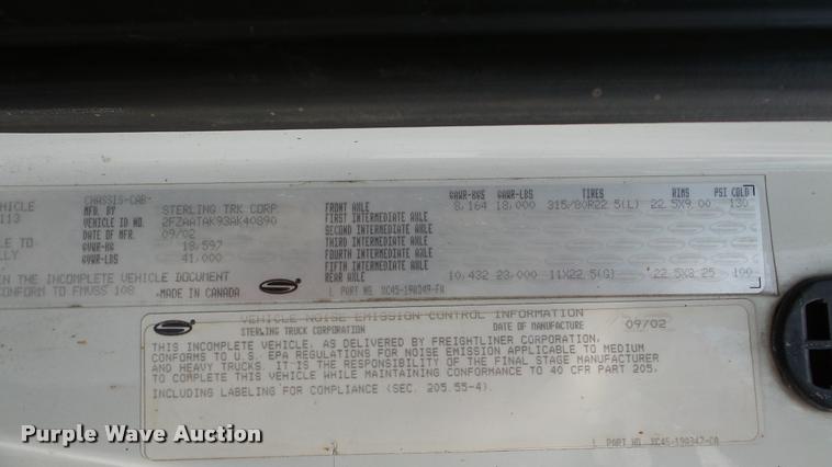 image for item DA8884 2003 Sterling L7500 vacuum truck