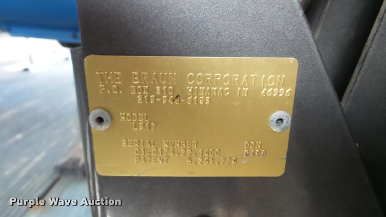 image for item DA8885 1998 Ford Econoline E450 shuttle bus